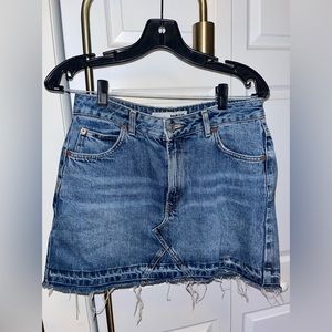 Topshop mini jean skirt size 6